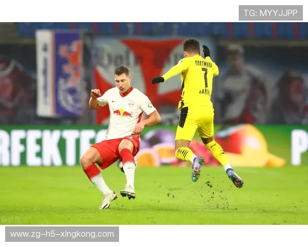 劳塔罗禁区内绵密操作成功摆脱防守的启示与训练之道 劳塔罗禁区内绵密操作成功摆脱防守的启示与训练之道